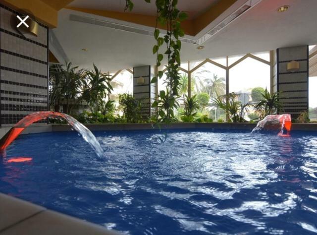 Benalbeach Jr Suite Málaga Esterno foto