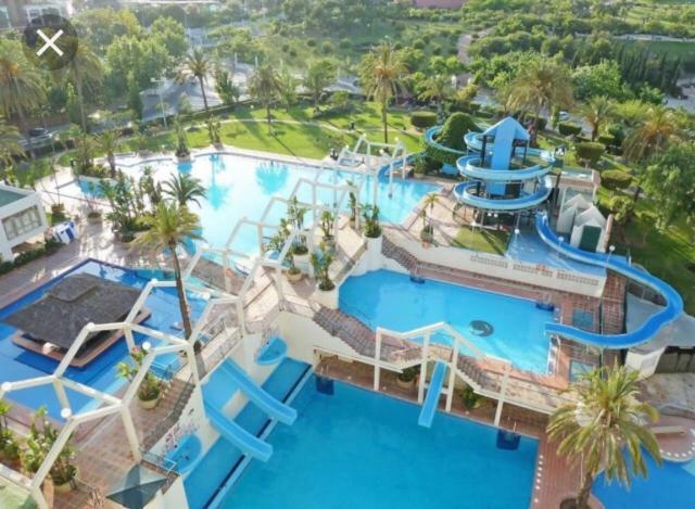 Benalbeach Jr Suite Málaga Esterno foto