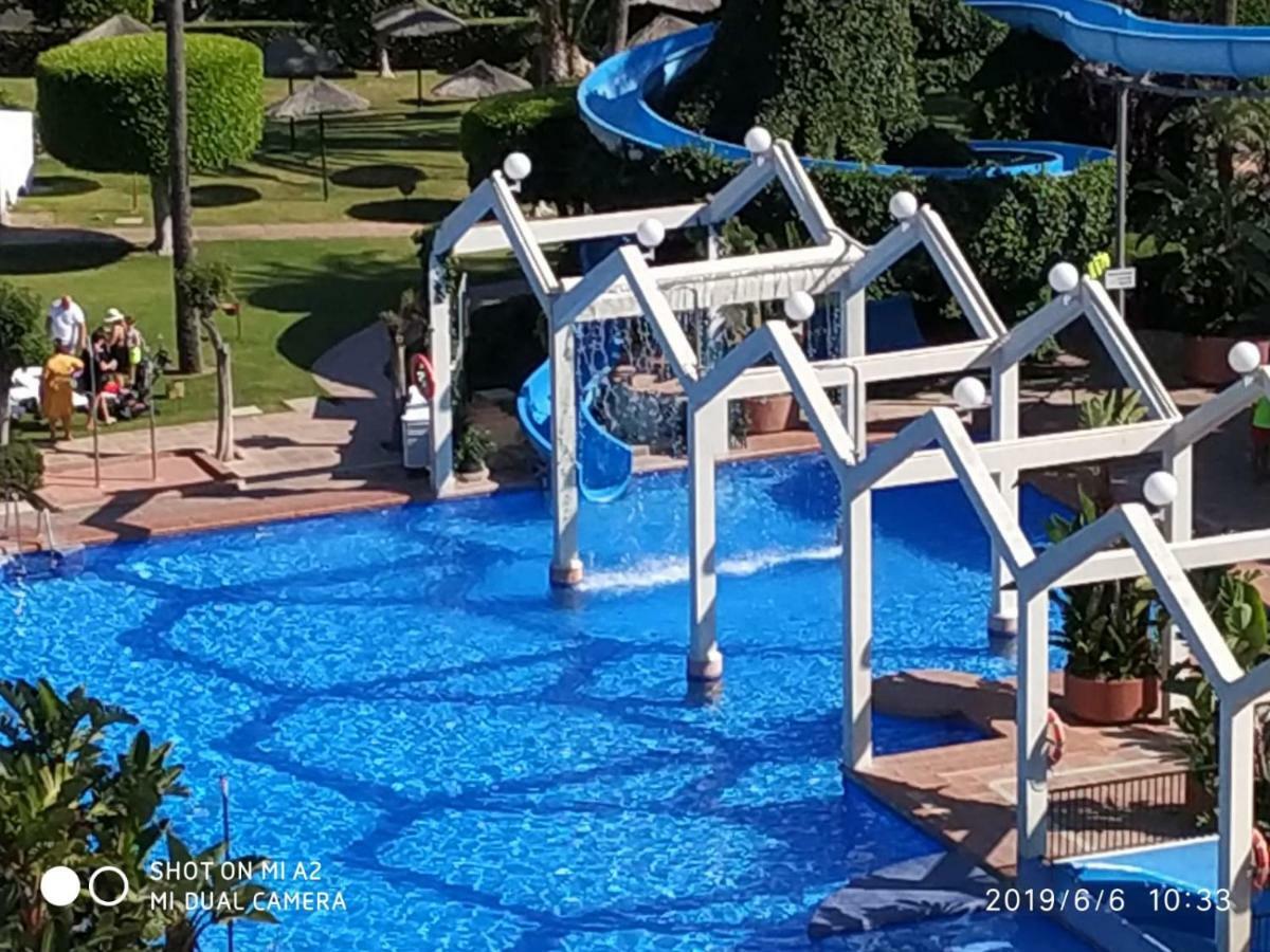 Benalbeach Jr Suite Málaga Esterno foto