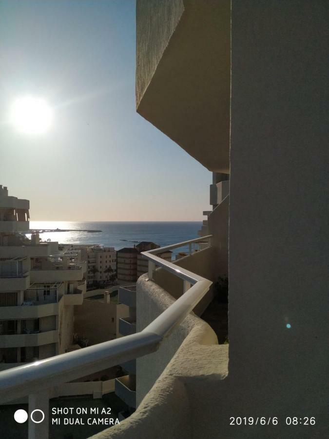 Benalbeach Jr Suite Málaga Esterno foto