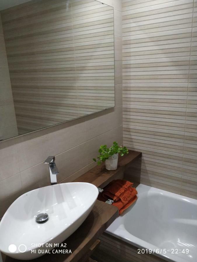 Benalbeach Jr Suite Málaga Esterno foto