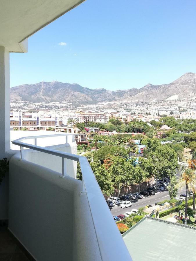 Benalbeach Jr Suite Málaga Esterno foto