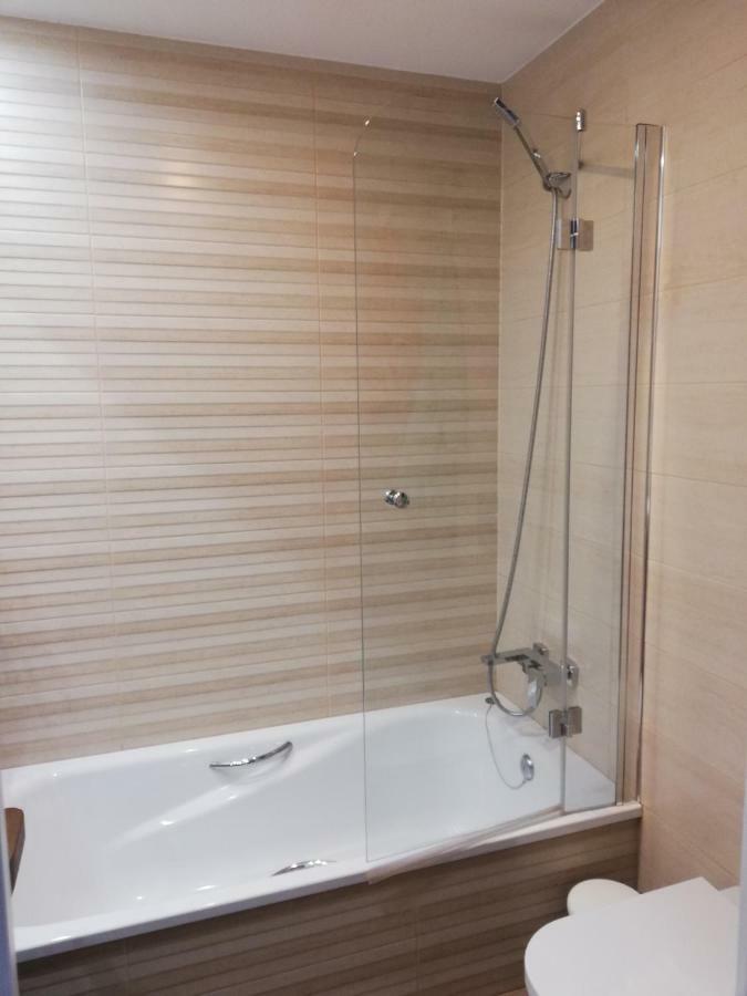 Benalbeach Jr Suite Málaga Esterno foto